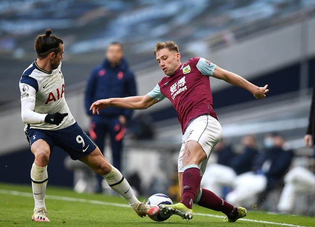 足协杯决赛国安vs河南首发：4外援PK5外援，张玉宁、王上源出战