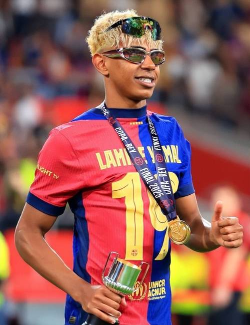 巴西女排五局鏖战3-2险胜日本 挺进世联赛决赛