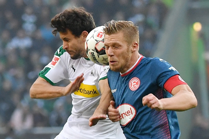 邮报：纽卡寻找前锋受挫，若无符合预期的报价不会放走伊萨克