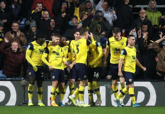 迈克·布朗谈沙梅特右肩伤情：将在未来几天接受全面评估