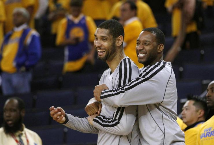 [流言板]好大哥！欧文：东契奇会无辜地受人攻击，我会尽全力保护他50亮640回复