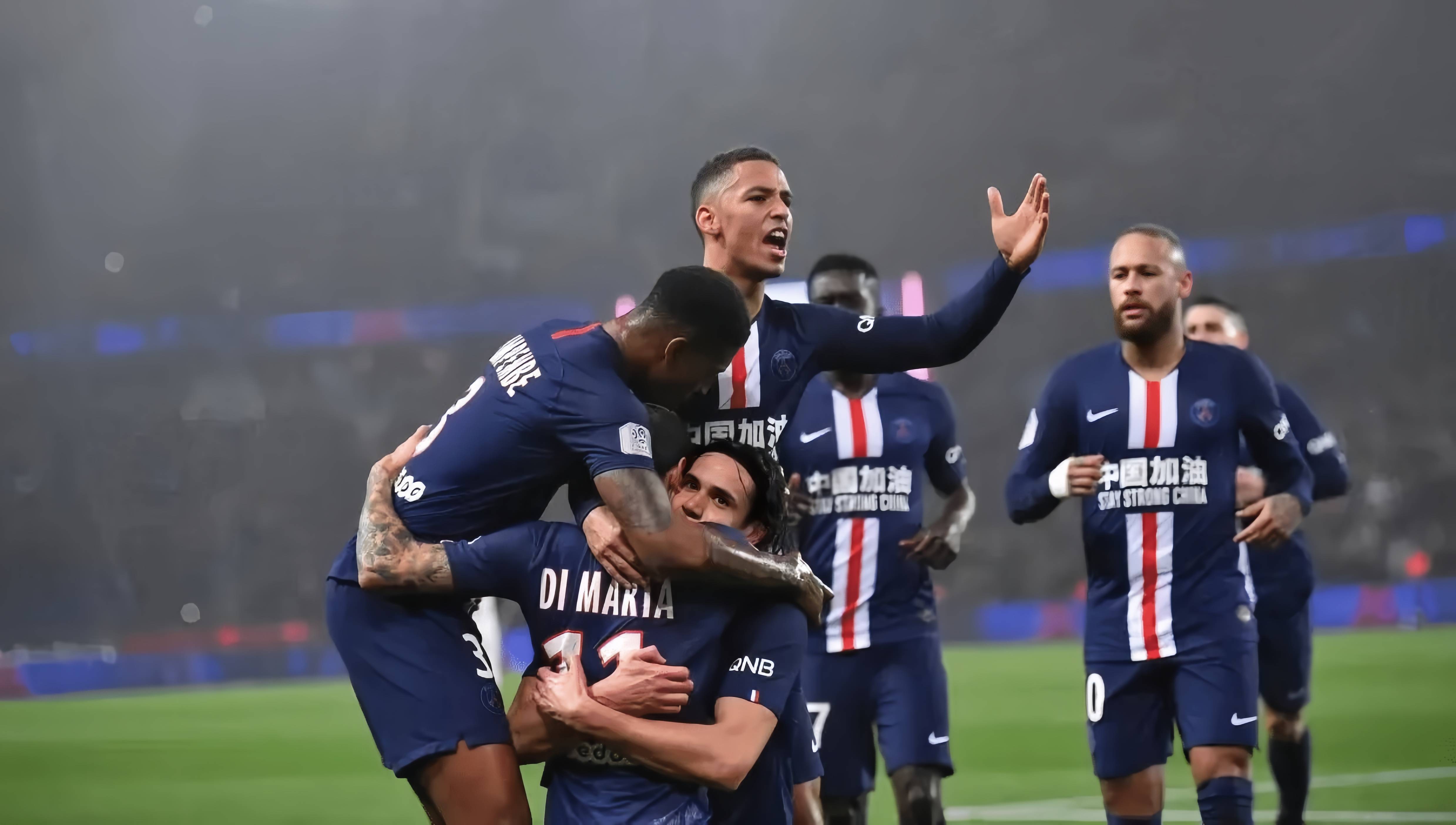 篮球勇士核心三分11投9中，全场手感火热